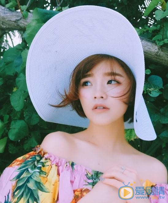 汤斯婷海边照 汤斯婷高清写真_汤斯婷高清剧照