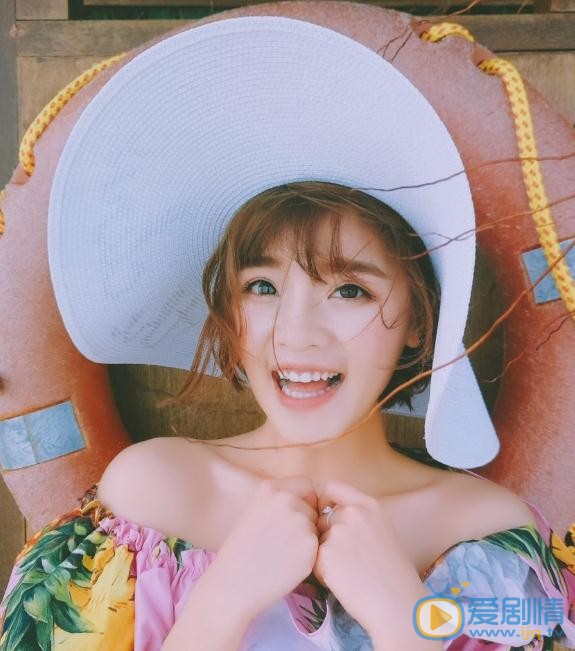 汤斯婷海边照 汤斯婷高清写真_汤斯婷高清剧照