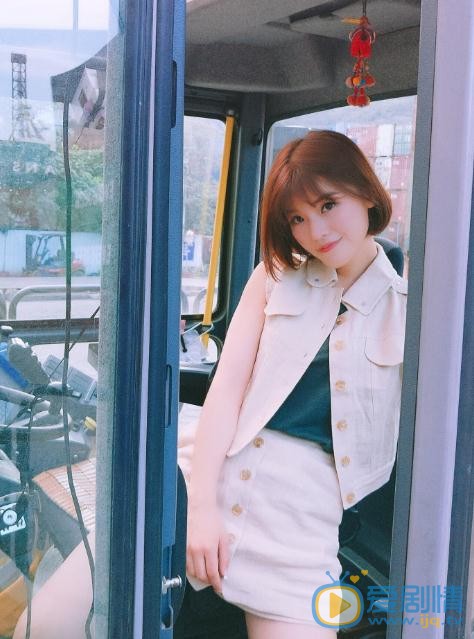 汤斯婷旅游照 汤斯婷高清写真_汤斯婷高清剧照