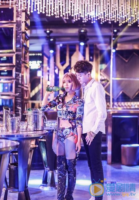 汤斯婷情侣写真 汤斯婷高清写真_汤斯婷高清剧照