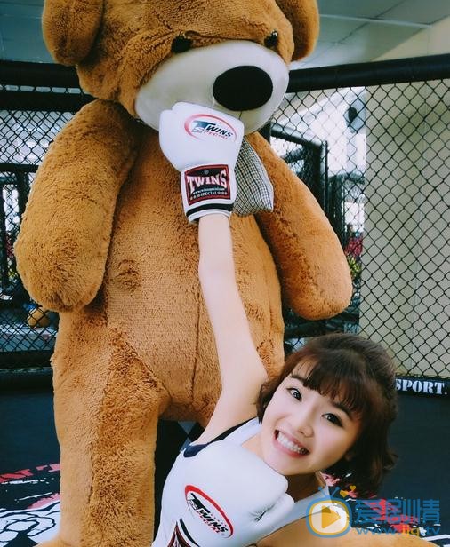 汤斯婷文艺写真 汤斯婷高清写真_汤斯婷高清剧照