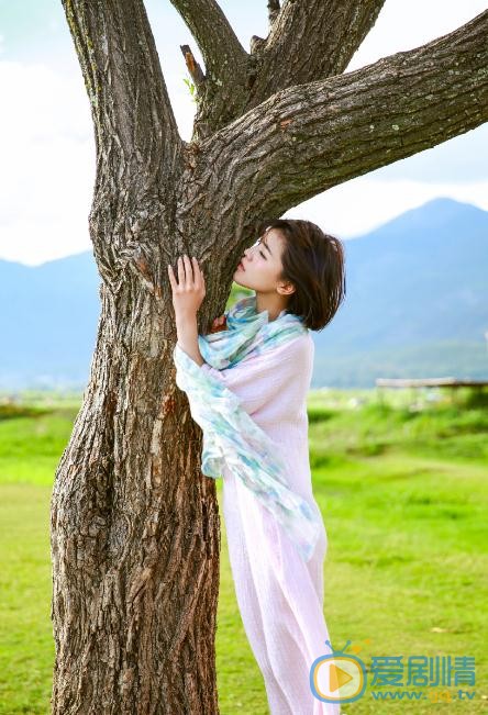 汤斯婷白色写真 汤斯婷高清写真_汤斯婷高清剧照