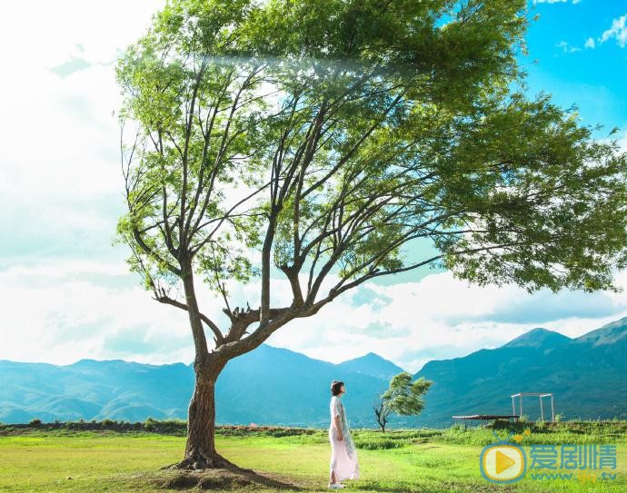 汤斯婷白色写真 汤斯婷高清写真_汤斯婷高清剧照