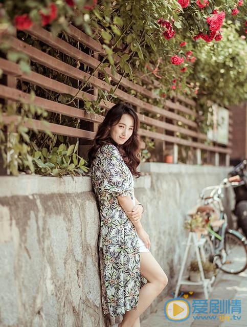 李依蔓气质写真 李依蔓高清写真_李依蔓高清剧照