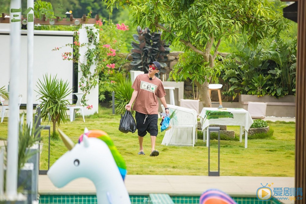 陈小春综艺节目照 陈小春高清写真_陈小春高清剧照