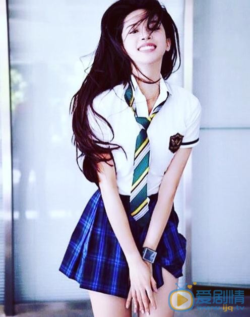 潘霜霜制服写真 潘霜霜高清写真_潘霜霜高清剧照