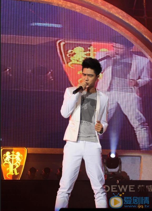 袁成杰演唱会 袁成杰高清写真_袁成杰高清剧照