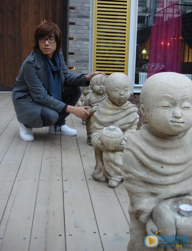 袁成杰早期青涩照 袁成杰高清写真_袁成杰高清剧照
