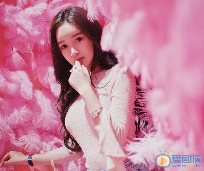 孙心娅粉色写真 孙心娅高清写真_孙心娅高清剧照
