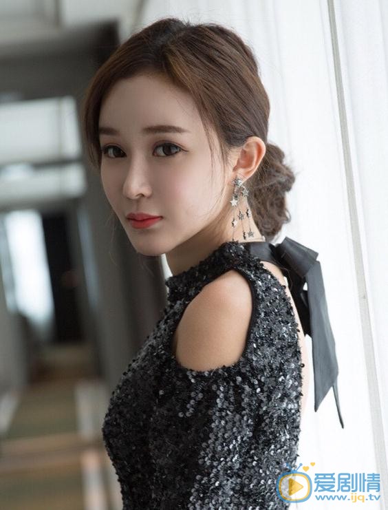 孙心娅冷色写真 孙心娅高清写真_孙心娅高清剧照
