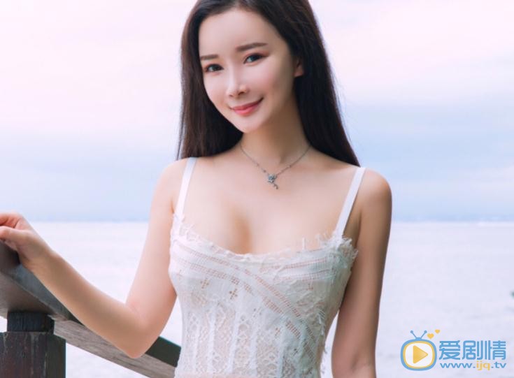 孙心娅海边写真 孙心娅高清写真_孙心娅高清剧照