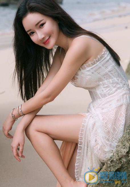 孙心娅海边写真 孙心娅高清写真_孙心娅高清剧照