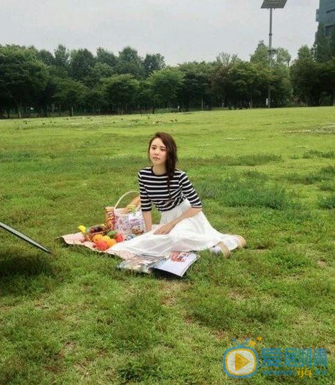 李烈音生活照 李烈音高清写真_李烈音高清剧照