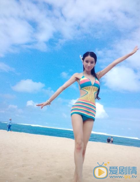王希维比基尼照 王希维高清写真_王希维高清剧照