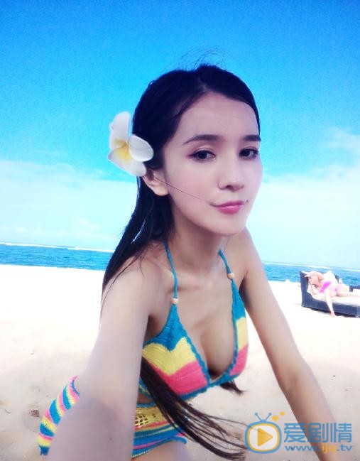 王希维比基尼照 王希维高清写真_王希维高清剧照