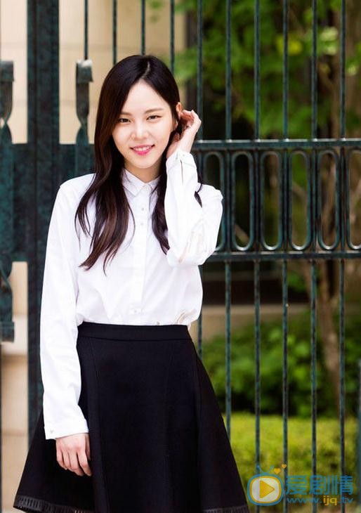 李烈音新闻图 李烈音高清写真_李烈音高清剧照