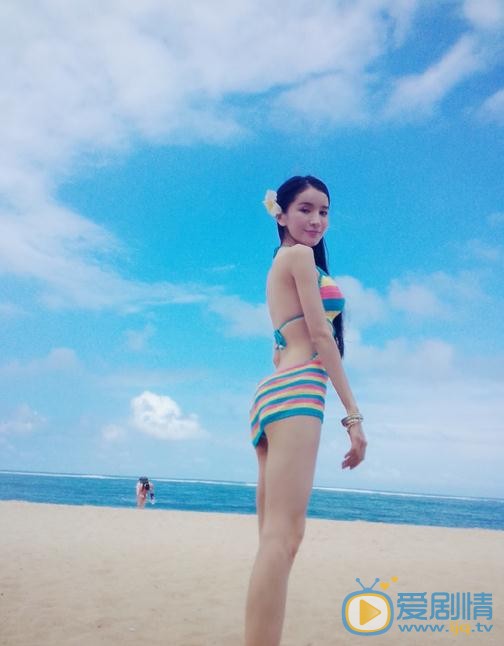 王希维比基尼照 王希维高清写真_王希维高清剧照