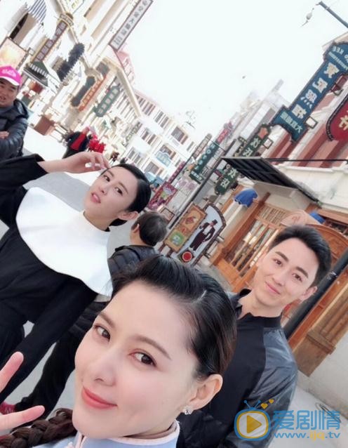 袁心冉与人合照 袁心冉高清写真_袁心冉高清剧照