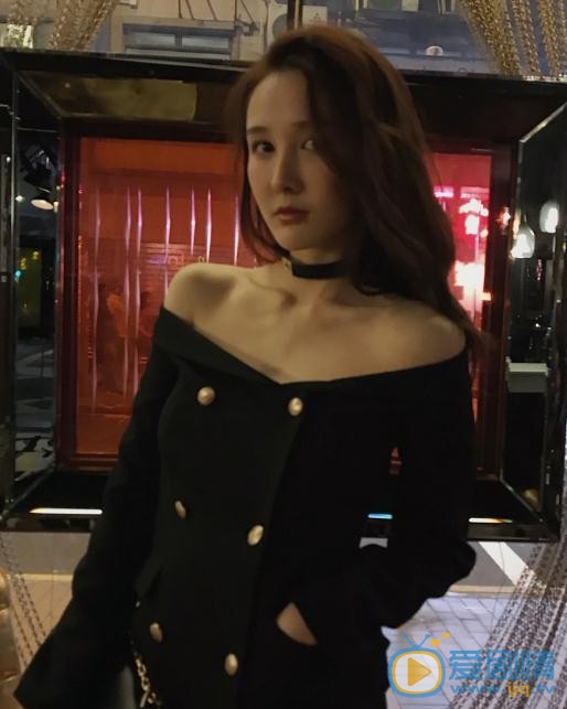 王茗街拍写真 王茗高清写真_王茗高清剧照