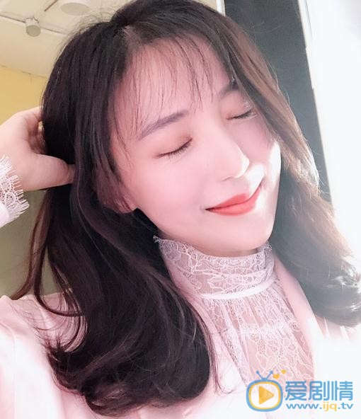 王曼妮气质写真 王曼妮高清写真_王曼妮高清剧照