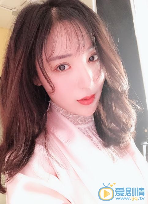 王曼妮气质写真 王曼妮高清写真_王曼妮高清剧照