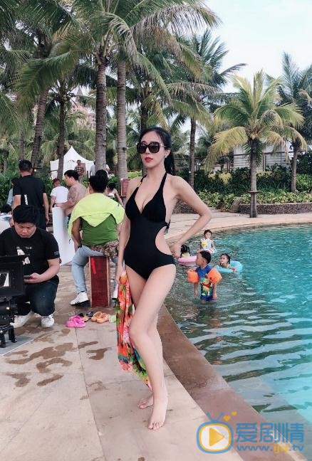 王曼妮比基尼照 王曼妮高清写真_王曼妮高清剧照