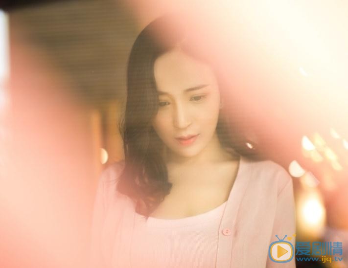 王曼妮气质写真 王曼妮高清写真_王曼妮高清剧照