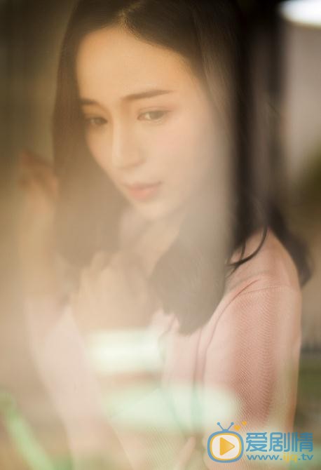 王曼妮气质写真 王曼妮高清写真_王曼妮高清剧照