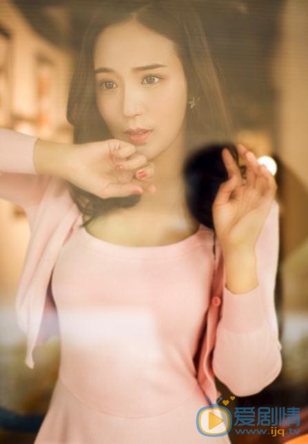 王曼妮气质写真 王曼妮高清写真_王曼妮高清剧照