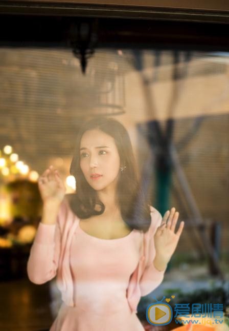 王曼妮气质写真 王曼妮高清写真_王曼妮高清剧照