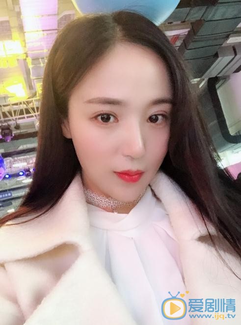 王曼妮生活照 王曼妮高清写真_王曼妮高清剧照