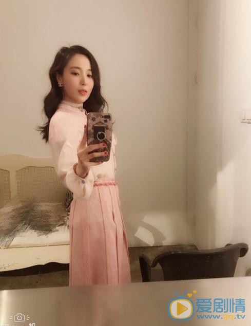王曼妮生活照 王曼妮高清写真_王曼妮高清剧照