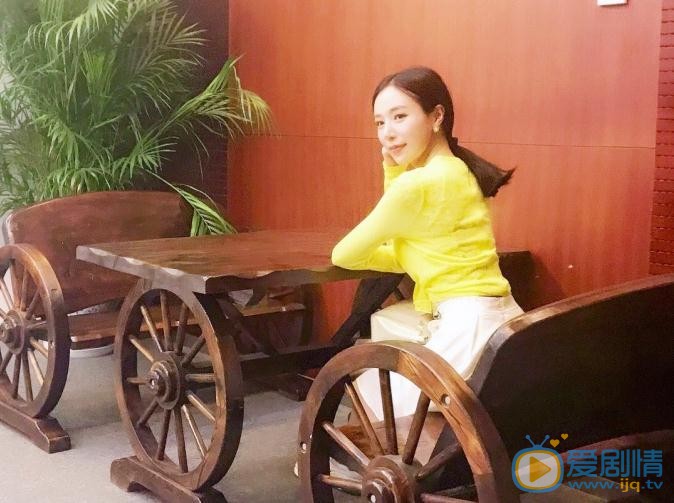 王曼妮生活照 王曼妮高清写真_王曼妮高清剧照