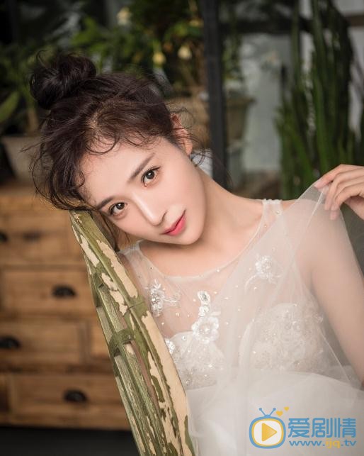 王曼妮气质写真 王曼妮高清写真_王曼妮高清剧照