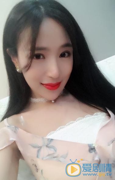 王曼妮生活照 王曼妮高清写真_王曼妮高清剧照