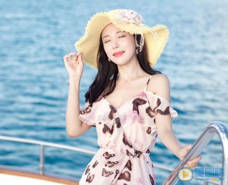 王曼妮海边写真 王曼妮高清写真_王曼妮高清剧照