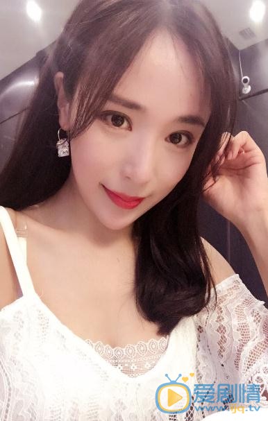 王曼妮生活照 王曼妮高清写真_王曼妮高清剧照