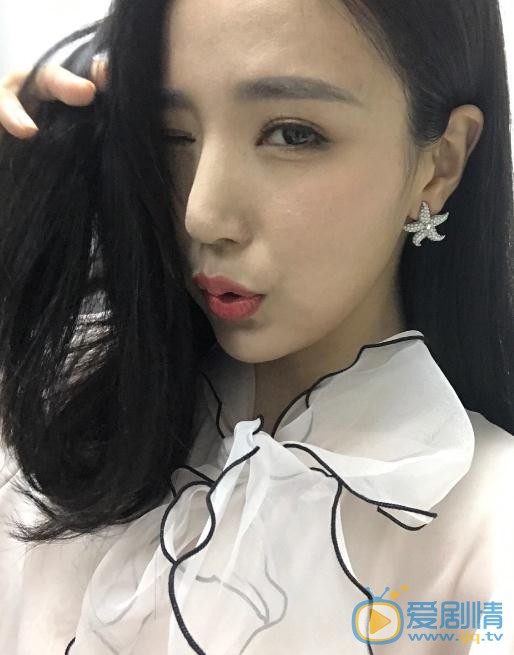 王曼妮生活照 王曼妮高清写真_王曼妮高清剧照