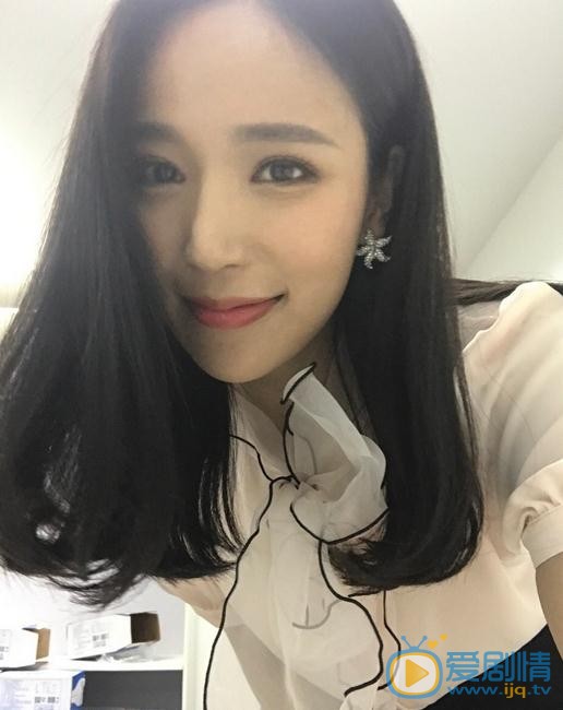 王曼妮生活照 王曼妮高清写真_王曼妮高清剧照