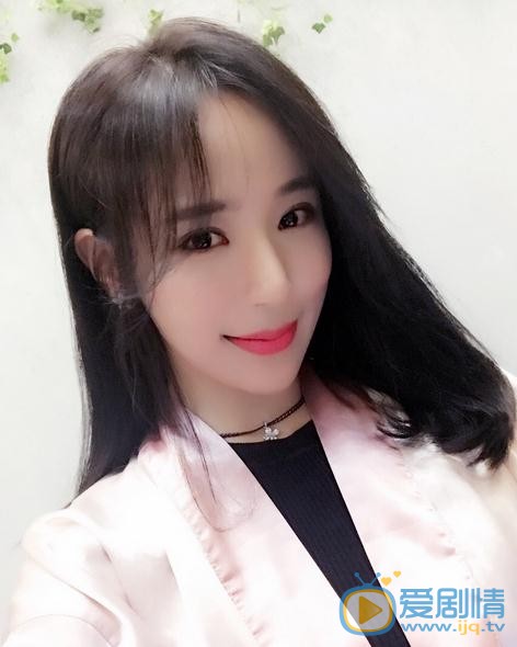 王曼妮生活照 王曼妮高清写真_王曼妮高清剧照