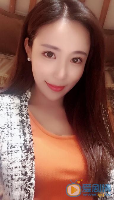 王曼妮生活照 王曼妮高清写真_王曼妮高清剧照