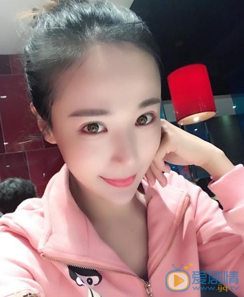 王曼妮生活照 王曼妮高清写真_王曼妮高清剧照