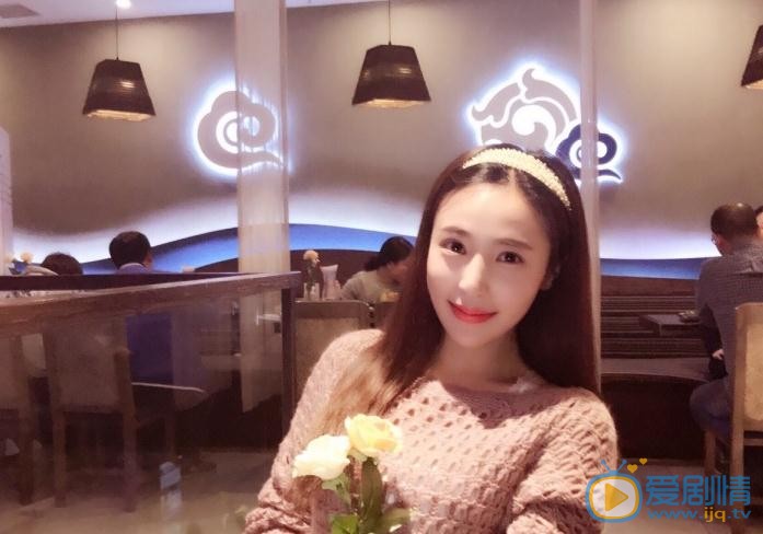 王曼妮生活照 王曼妮高清写真_王曼妮高清剧照