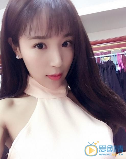 王曼妮生活照 王曼妮高清写真_王曼妮高清剧照