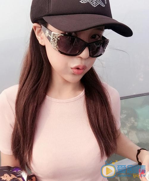 王曼妮生活照 王曼妮高清写真_王曼妮高清剧照