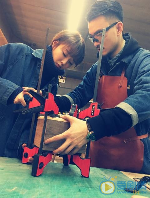 刘海蓝与人合照 刘海蓝高清写真_刘海蓝高清剧照