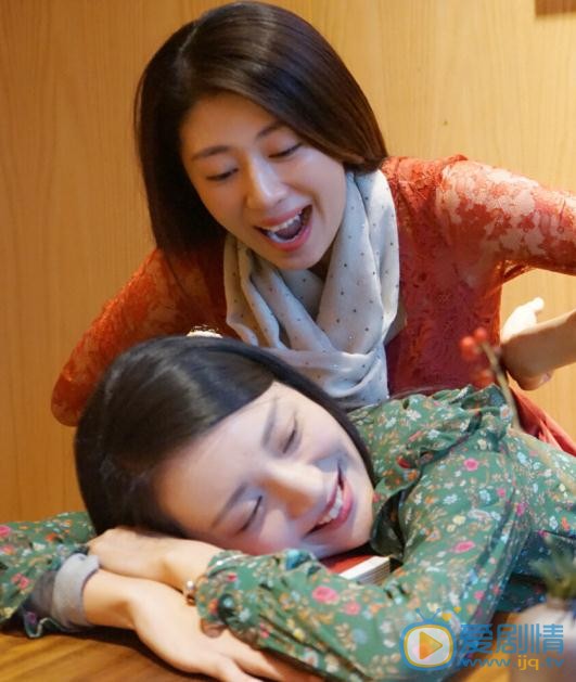 姜冰洁与人合照 姜冰洁高清写真_姜冰洁高清剧照