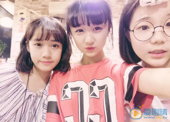 徐婕与人合照 徐婕高清写真_徐婕高清剧照
