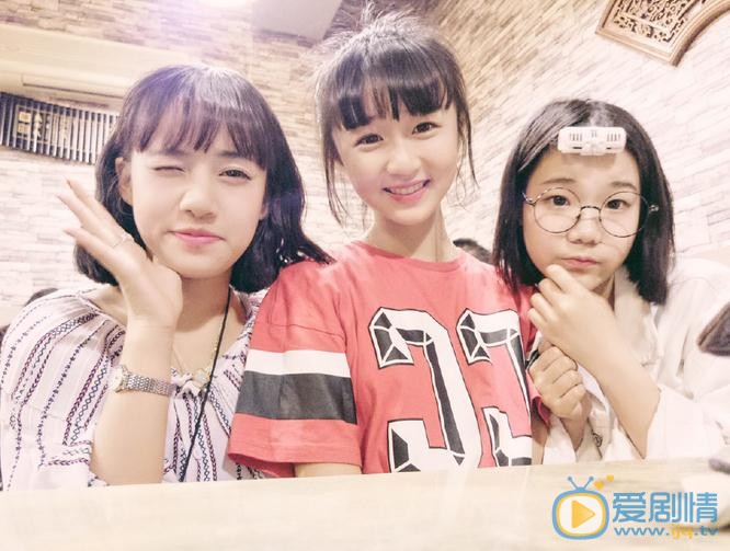 徐婕与人合照 徐婕高清写真_徐婕高清剧照