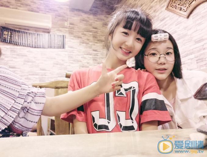 徐婕与人合照 徐婕高清写真_徐婕高清剧照